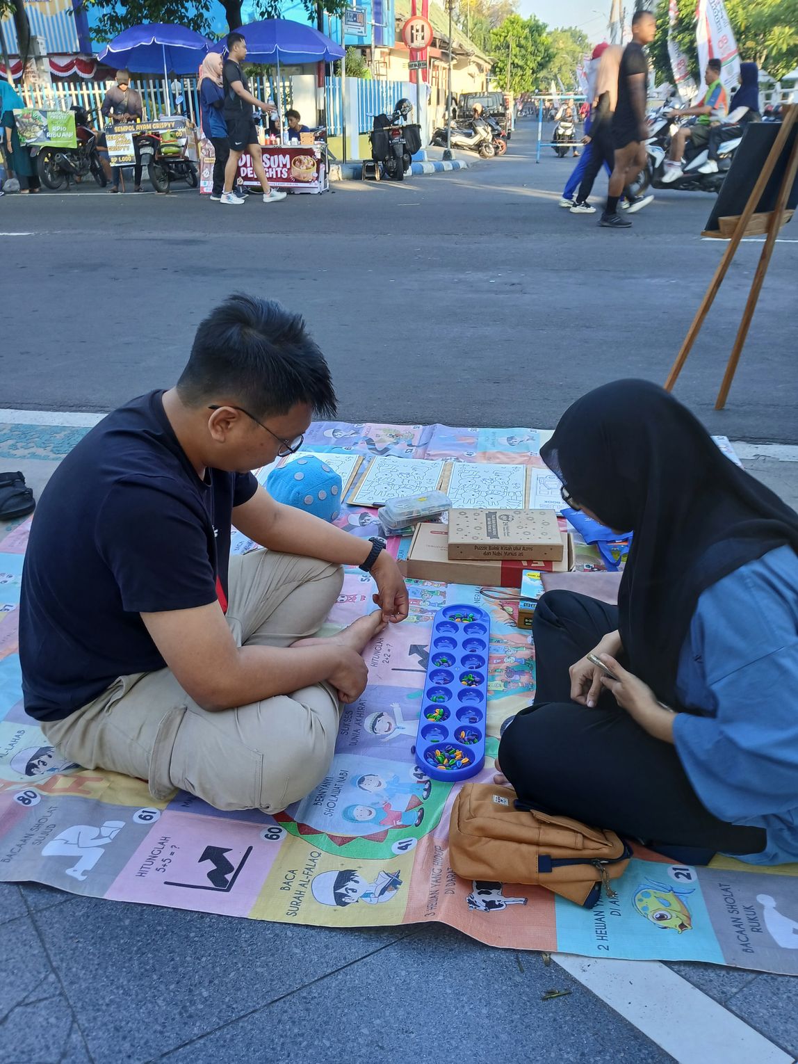 Galeri aktivitas Volunteer Samperin Pasar Rakyat ke-6