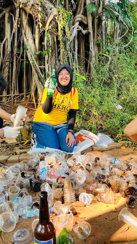 Galeri aktivitas Clean up Trash Hero Jakarta ke-241 ke-7