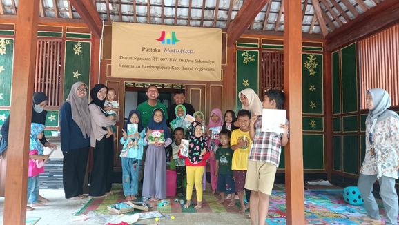 Galeri aktivitas #SAFARIMRAENMIMPI KE KOMUNITAS ANAK KRANDON BERBAH ke-2