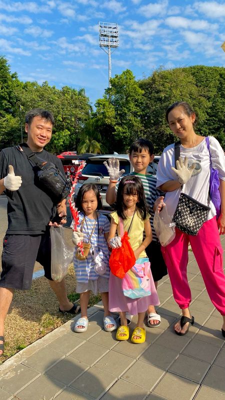 Galeri aktivitas Clean up Trash Hero Jakarta ke-244 ke-4