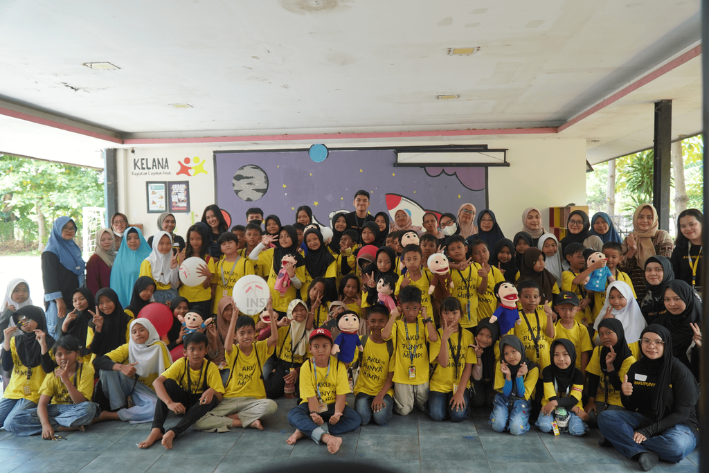 Galeri aktivitas LET'S GET CLOSER! ke-7