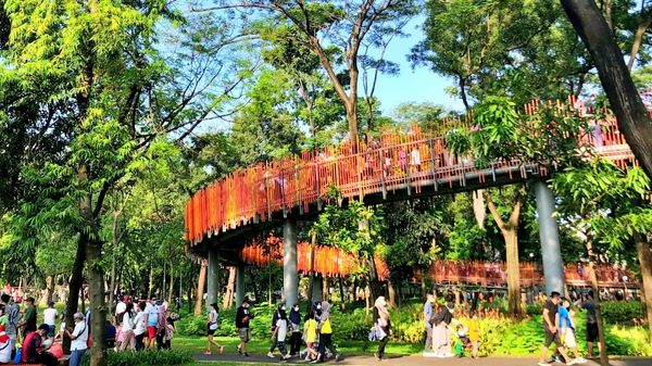 Clean up Tebet Eco Park
