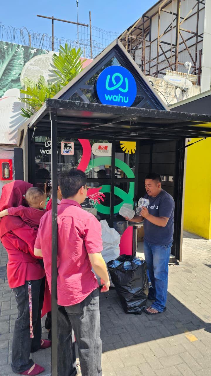 Galeri aktivitas Community Hub Officer (WAHU Tangerang) ke-4